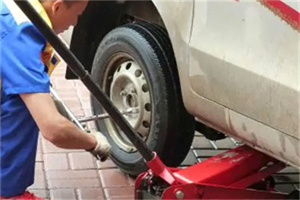 伊川附近拖车24小时服务热线电话